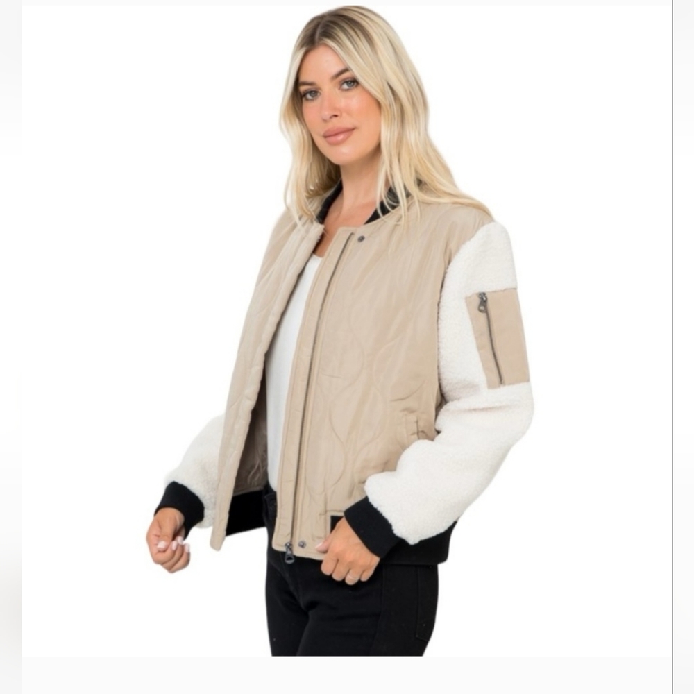 WOMEN'S TAUPE QUILTED BOMBER JACKET W/ SHERPA SLEEVE